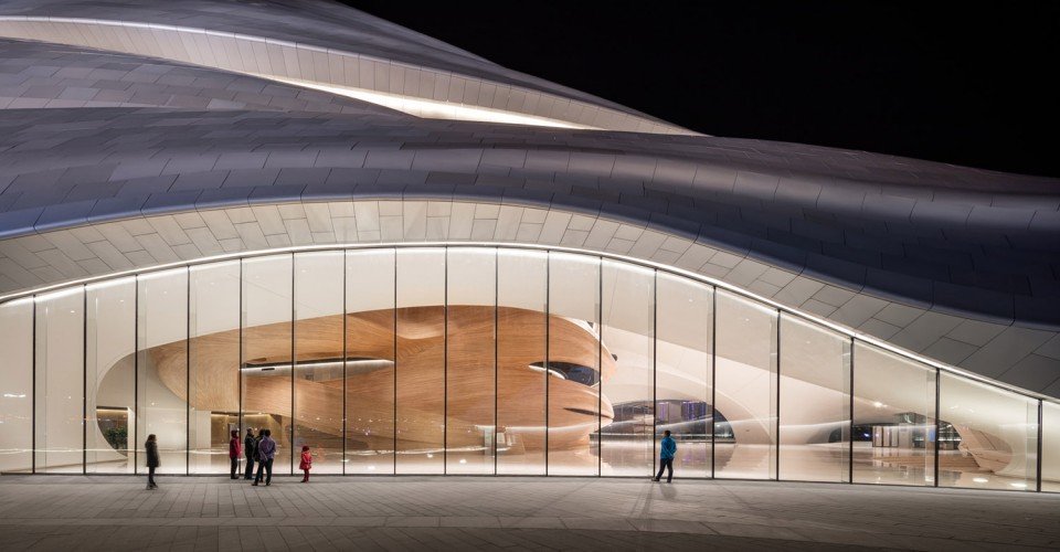 也为大家展现了两位具有代表性的正式团