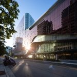 PARQ大厦被时尚的Yaletown