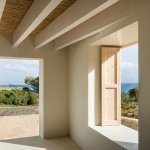 石头住宅位于面向西班牙Minorca