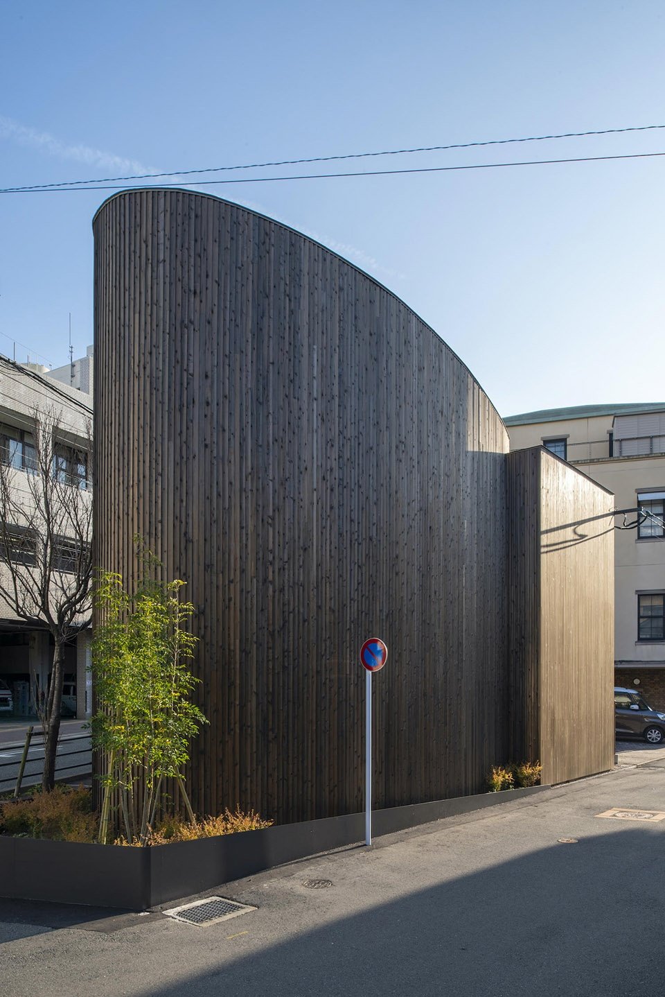 项目坐落于日本福冈市中央住宅区