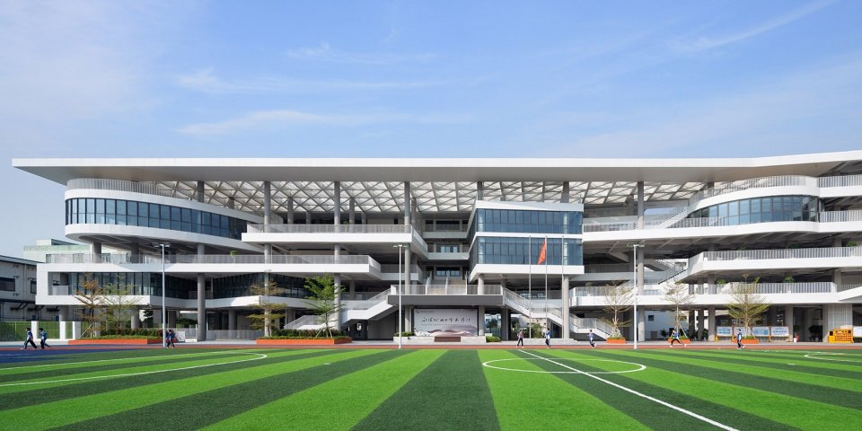 项目在地下室增设了社会停车场