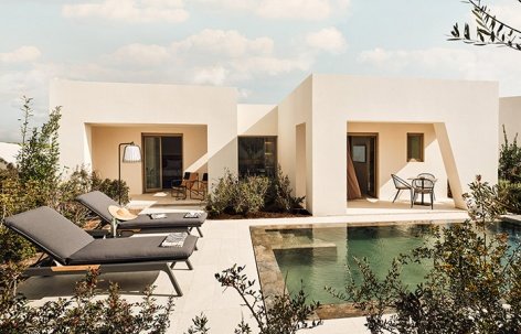 Infusing Cycladic