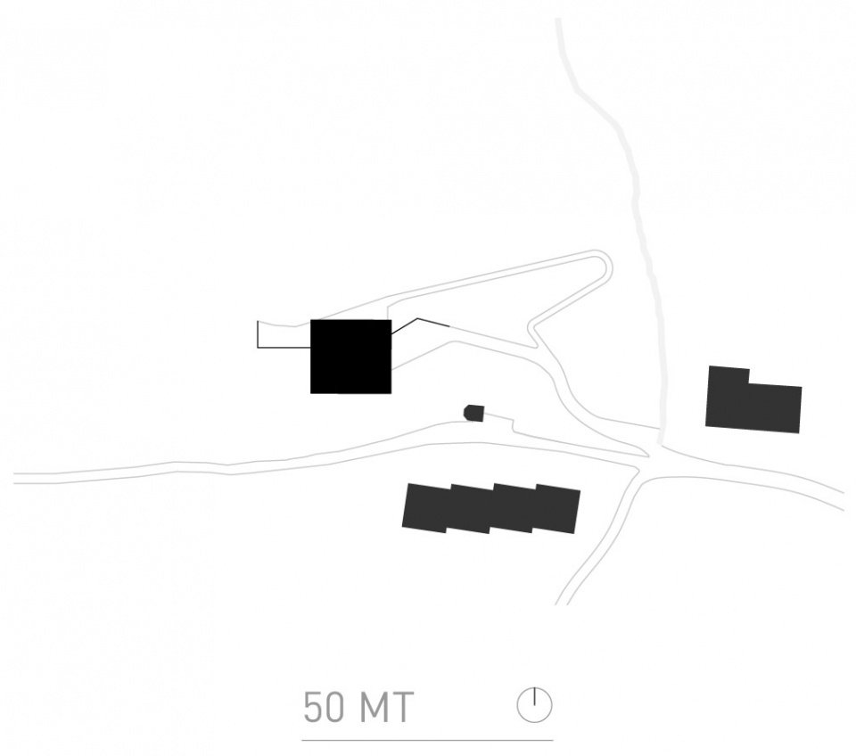 The monolithic str