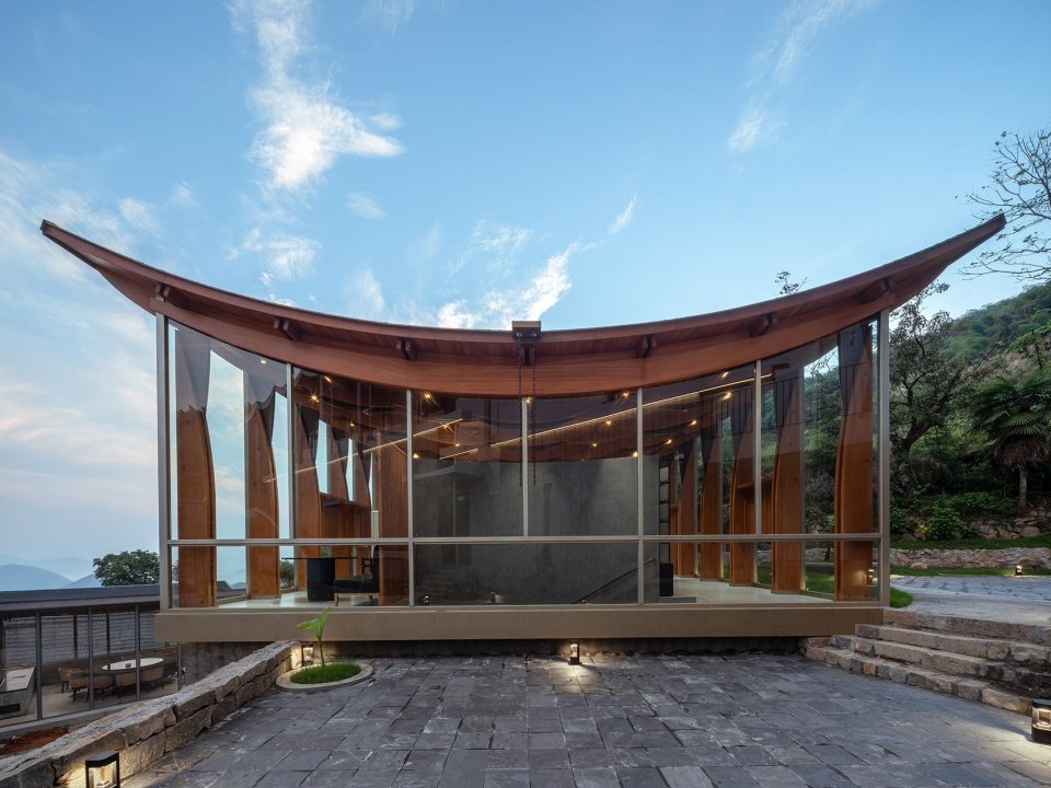 pavilion ∞ & Roof