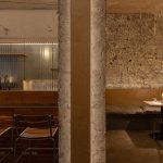 实现了从外到内的自然过渡
