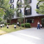 用“围屋”的主题设计了各种形式的装置
