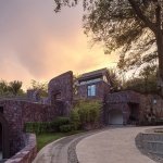 the residence of L