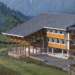 which protrudes fr