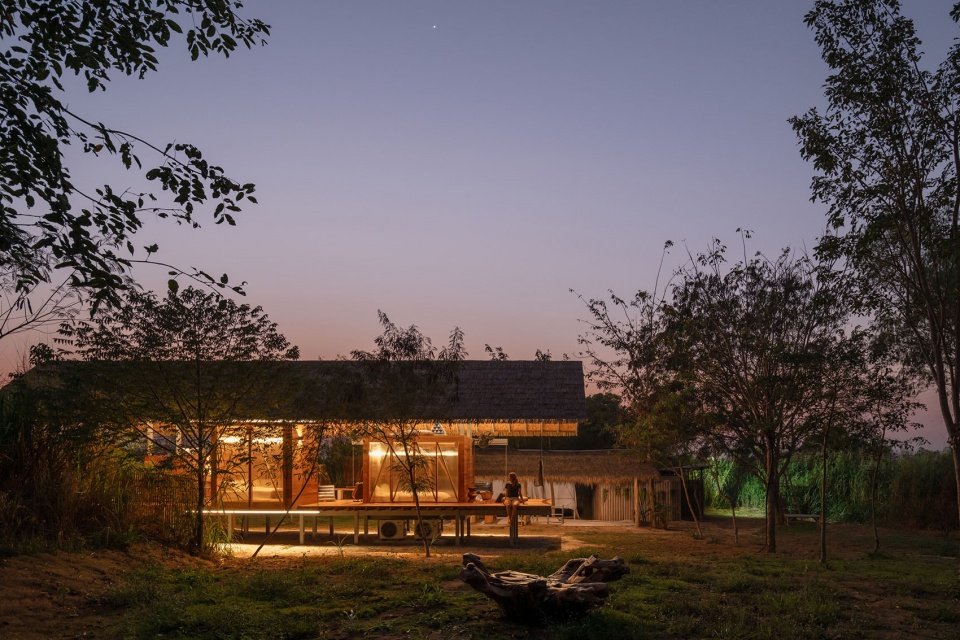 A Retreat Where Na