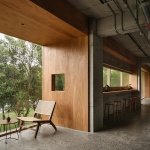 自然绿意显得尤为稀缺