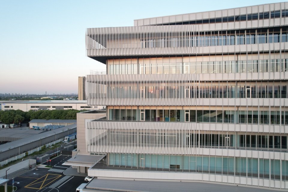 以实现移动出行社会为目标