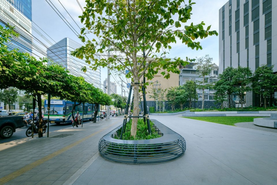 在曼谷大都市区表现得尤为显著