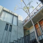 重新诠释了传统住宅的空间逻辑