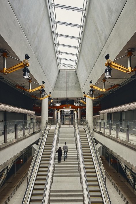 New 5 metro statio