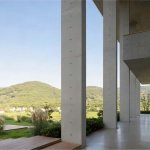 836 square meters)