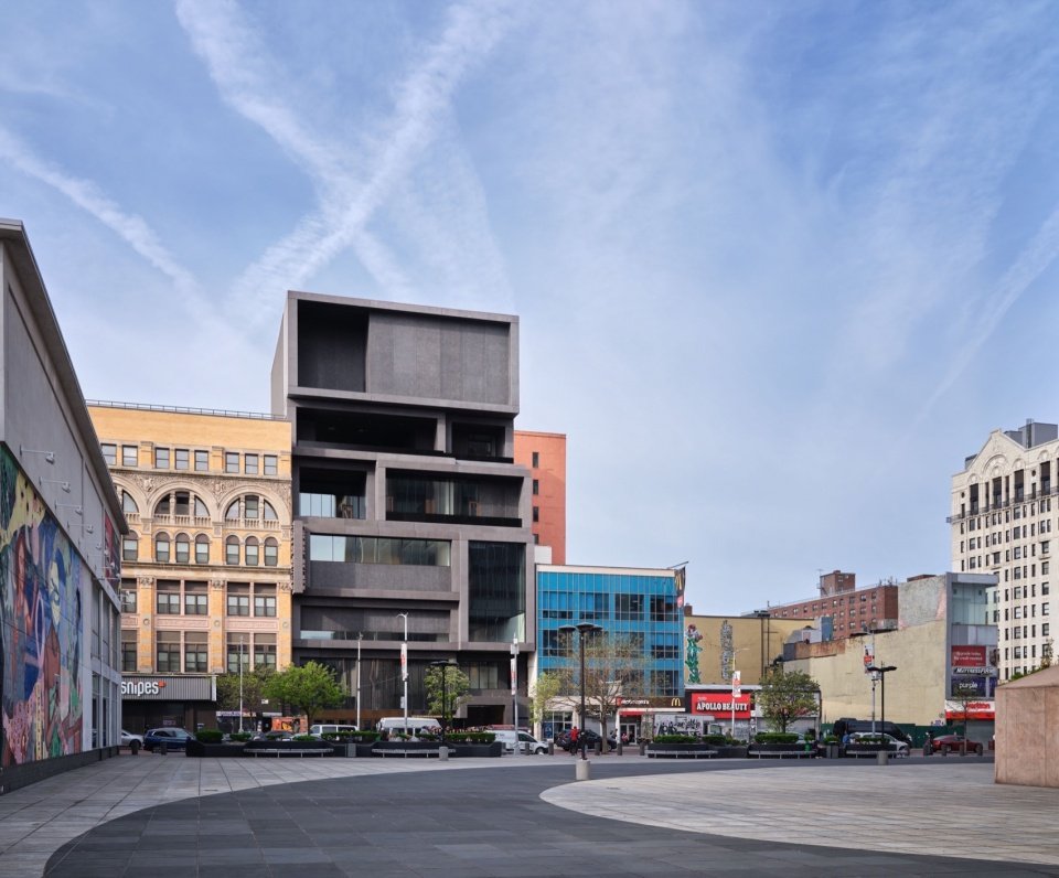 感谢 Adjaye Associat