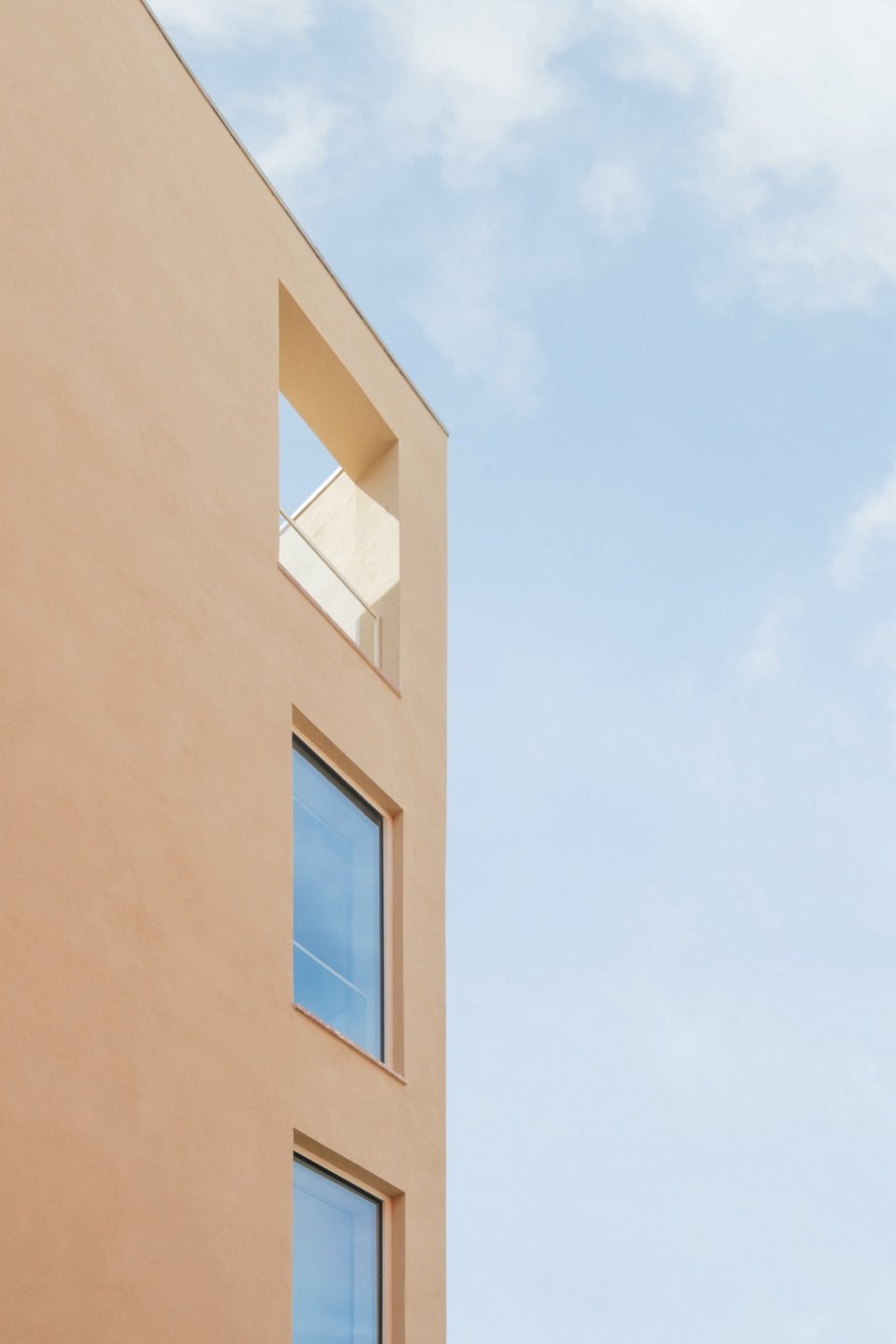 courtyard between 