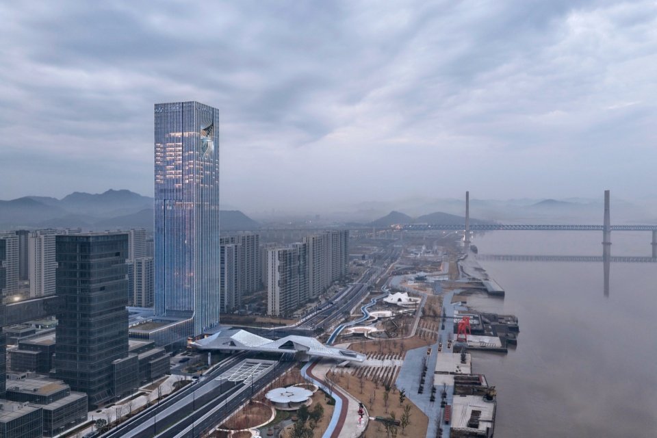 西临富强河
