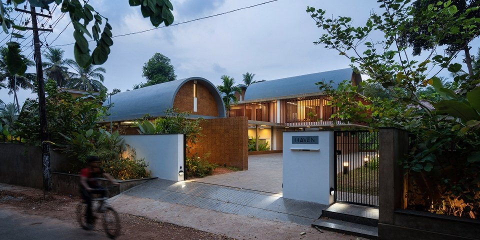 residence and cour
