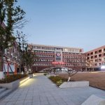 为满足长远办学需求